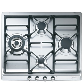 SMEG GÁZ FŐZŐLAP,Classic ,60 cm,4 gázégő,ebből 1 3,9 kW-os wok égő,,szálcsiszolt rozsdamentes acél,ezüst vezérlőgombok